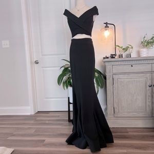 Mariano Australia, sweetheart, cap sleeve fishtail, two piece gown